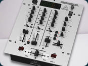 Behringer DX-626, DJ-Mixer, google.ch, www.acustronics.ch